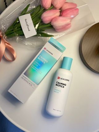 리더스코스메틱 리더스 카밍 바이오틱스 에센스 워터 — 5점을 준 리뷰어가 2021년 7월 올린 사용 사진