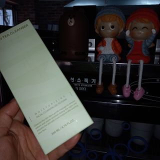 프리마인 메이크업과 들뜨는 각질까지 한방에 깐달걀로! 순하기까지한 셀베이스 그린티클렌저(200ml) — 5점을 준 리뷰어가 2023년 5월 올린 사용 사진