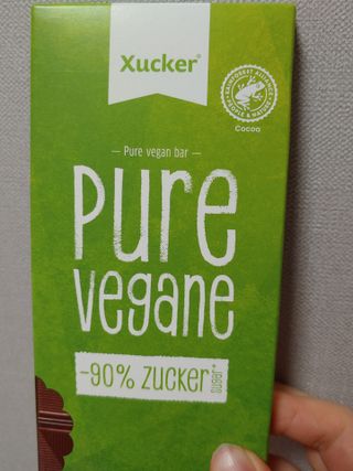 당류2g 자일리톨로 단맛을낸 슈카 퓨어비건 무설탕초콜릿 Xucker vegan 2개입 — 5점을 준 리뷰어가 2021년 4월 올린 사용 사진