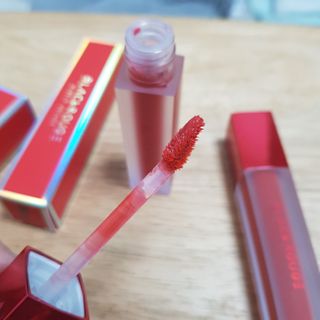 [블랙루즈] 에어 핏 벨벳틴트 시즌1 7종 중 택1+랜덤1 — 5점을 준 리뷰어가 2021년 1월 올린 사용 사진