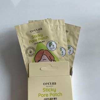 세뚜아(Cettua) 세뚜아 스티키 포어 패치 Cettua Sticky Pore Patch — 5점을 준 리뷰어가 2023년 10월 올린 사용 사진