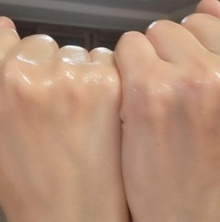 스킨큐어 산다화 순한 클렌징 동백 오일 200ml — 5점을 준 리뷰어가 2023년 4월 올린 사용 사진