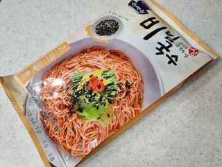 [한면원] 비빔국수 2인분 — 5점을 준 리뷰어가 2022년 8월 올린 사용 사진