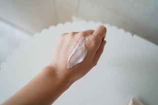 트리마이 주름개선 기능성의 퍼퓸 바디케어, 힐링 베리어 바디크림 3종 택1 — 4점을 준 리뷰어가 2022년 9월 올린 사용 사진