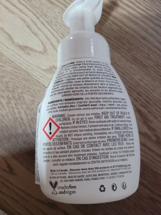 에티튜드 천연 젖병세정제 무향 아토베이비 폼타입 (295ml) 천연 친환경 비건 — 5점을 준 리뷰어가 2022년 8월 올린 사용 사진
