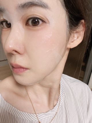 리더스코스메틱 리더스 인솔루션 바세린 모이스처 마스크 — 5점을 준 리뷰어가 2022년 2월 올린 사용 사진