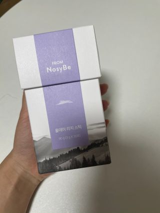 프롬노시베_이너뷰티 올데이 리지 스틱 — 5점을 준 리뷰어가 2021년 4월 올린 사용 사진