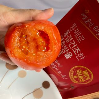 레드닥터 완숙토마토 + 통째로 동결건조한 대추방울토마토 — 5점을 준 리뷰어가 2022년 12월 올린 사용 사진