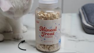 프롬씨 미네랄 소고기트릿 / 미네랄 치킨트릿 / 미네랄 북어트릿 (3가지 상품 중 랜덤 1가지 상품 랜덤 발송) — 5점을 준 리뷰어가 2022년 11월 올린 사용 사진