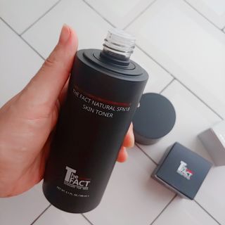 The Fact [5 IN 1] 더 팩트 내추럴 에스에프엔 에이틴 스킨토너 — 5점을 준 리뷰어가 2021년 2월 올린 사용 사진