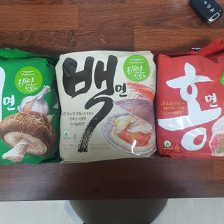 [풀무원] 자연은맛있다 정면, 백면, 홍면  세트 — 5점을 준 리뷰어가 2021년 4월 올린 사용 사진