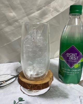 몽베스트 Montbest with Sparkling water Plain 20병 — 5점을 준 리뷰어가 2022년 5월 올린 사용 사진