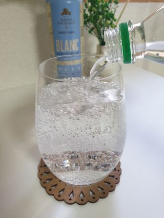 몽베스트 Montbest with Sparkling water Plain 20병 — 5점을 준 리뷰어가 2023년 3월 올린 사용 사진