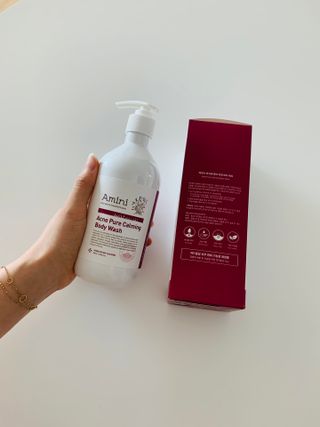 아미니 아크네 퓨어카밍 바디워시 500ml — 5점을 준 리뷰어가 2021년 7월 올린 사용 사진