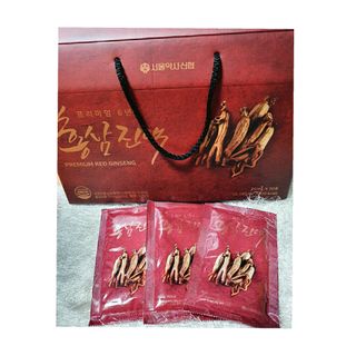 서울약사신협_프리미엄 6년근 홍삼진액_70mlx30포 — 4.5점을 준 리뷰어가 2021년 2월 올린 사용 사진