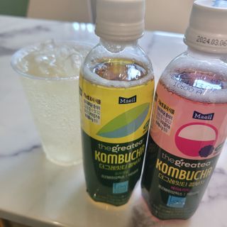 더그레잇티 콤부차 [매일유업] 더그레잇티 44kcal 콤부차 300ml *12개입 (오리지널 6개+베리리치 6개) — 5점을 준 리뷰어가 2023년 7월 올린 사용 사진