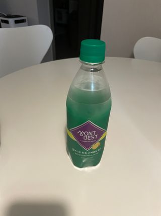 몽베스트 Montbest with Sparkling water Lemon OR Lime 20병(랜덤) — 4.5점을 준 리뷰어가 2022년 5월 올린 사용 사진