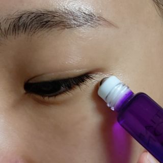 크리스티앙 브르통 리프톡스 아이세럼 펩타이드 롤온 스틱 — 5점을 준 리뷰어가 2022년 10월 올린 사용 사진