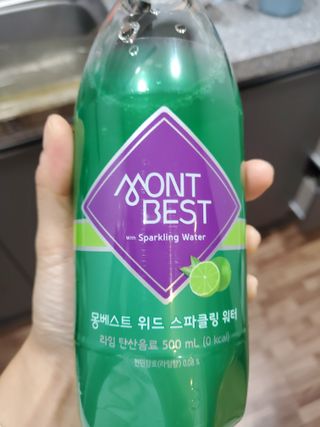 몽베스트 Montbest with Sparkling water Lime20병 — 5점을 준 리뷰어가 2021년 10월 올린 사용 사진