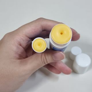 [립빠미] 립앤칙스 멀티밤 + 베리어립밤 2종 — 4점을 준 리뷰어가 2021년 9월 올린 사용 사진