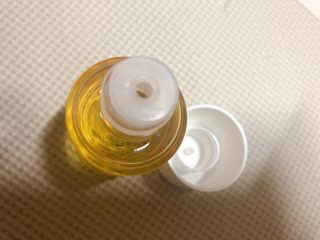 바이오오일 [바이오-오일] 스킨케어 오일 내추럴 60ml — 3점을 준 리뷰어가 2021년 5월 올린 사용 사진
