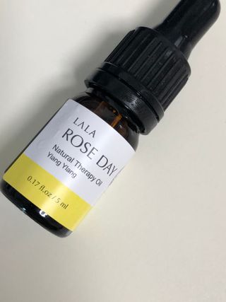 라라로즈데이 시즌2 천연 아로마오일 Y존 케어 속옷향수 이너퍼퓸 5ml  여성의 자존감을 UP시키자 — 5점을 준 리뷰어가 2021년 9월 올린 사용 사진