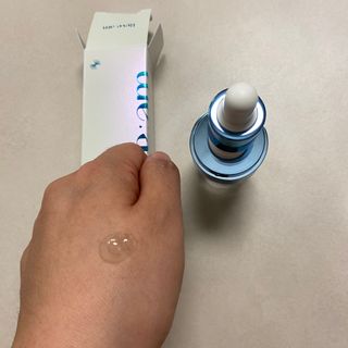 나우 [리브엠] 화해 1등 수분앰플 , 엑소코어 워터풀 텐션 앰플 — 5점을 준 리뷰어가 2023년 6월 올린 사용 사진