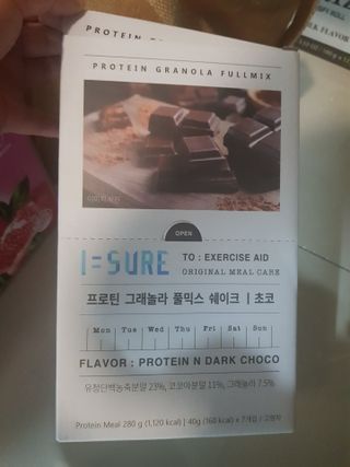 다미즐 [아이슈어] 맛있는 관리의 시작 그래놀라 풀믹스 쉐이크 4종 택 1/7일분/초콜릿, 고구마, 곡물, 바나나 — 5점을 준 리뷰어가 2021년 4월 올린 사용 사진