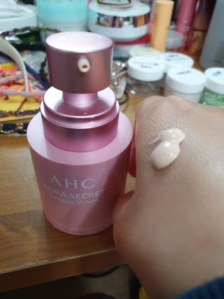 AHC 아우라 시크릿 톤업 벨벳 — 5점을 준 리뷰어가 2021년 4월 올린 사용 사진
