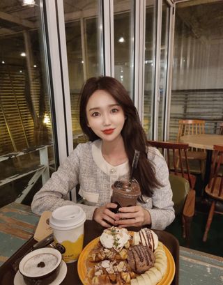 카페 더달달 [더달달 역삼점] 팬케이크 or 와플 + 음료2 + 쇼콜라1 — 5점을 준 리뷰어가 2021년 11월 올린 사용 사진