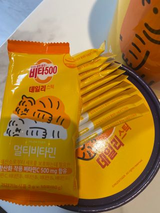 광동생활건강 프리 [광동] VB와 VC를 함유한 멀티 비타민 비타 500 데일리 스틱 180포 — 4.5점을 준 리뷰어가 2022년 7월 올린 사용 사진
