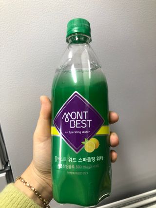 몽베스트 Montbest with Sparkling water Lemon OR Lime 20병(랜덤) — 5점을 준 리뷰어가 2021년 10월 올린 사용 사진