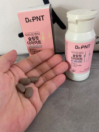닥터피엔티 [Dr.PNT] 하루 2알로 건강한 다이어트! 한겨울에도 체지방만 쏙~ 슬림핏 다이어트 — 5점을 준 리뷰어가 2023년 3월 올린 사용 사진