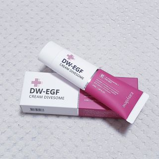 이지듀 DW-EGF 크림 다이브좀_콜라겐이 쏙쏙, 탄력피부로 다이빙 — 5점을 준 리뷰어가 2021년 2월 올린 사용 사진