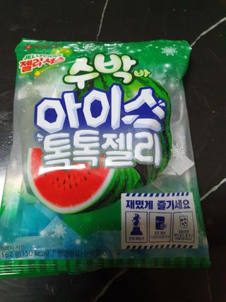 롯데제과 죠스바 아이스 톡톡 젤리 — 5점을 준 리뷰어가 2021년 10월 올린 사용 사진