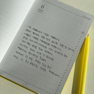 리훈 2023년 이야기다이어리 숏 날짜형 — 5점을 준 리뷰어가 2023년 1월 올린 사용 사진