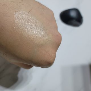 [후르디아] 올리브영 착한보습 비건 립버터 2종 — 5점을 준 리뷰어가 2022년 12월 올린 사용 사진