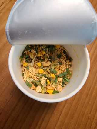 NISSIN 닛신 컵누들  4종 - 씨푸드오리지날, 씨푸드 스파이시, 씨푸드 커리, 씨푸드 XO소스 — 5점을 준 리뷰어가 2021년 12월 올린 사용 사진