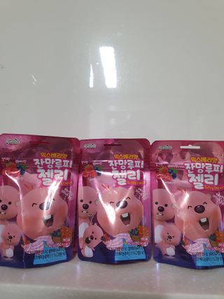 [팔도] 잔망루피젤리 믹스베리맛 42g 8개 — 5점을 준 리뷰어가 2022년 2월 올린 사용 사진