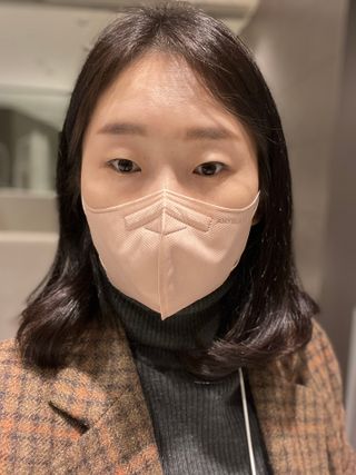 애니가드 셋업마스크 4컬러 각 10매입 [크리미베이지, 캐시미어로즈, 초콜렛브라운, 미드나잇네이비] — 5점을 준 리뷰어가 2022년 2월 올린 사용 사진
