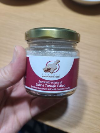 [딜리셔스코드] 타르투피 알레산드로 로시 트러플 소금 100g +트러플 오일 100ml set — 3.5점을 준 리뷰어가 2022년 6월 올린 사용 사진