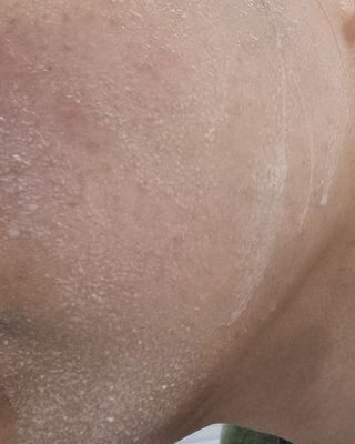 스킨큐어 산다화 순한 클렌징 동백 오일 200ml — 4점을 준 리뷰어가 2023년 8월 올린 사용 사진