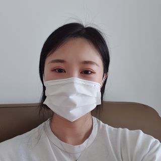 JHWORLD 스누피 마스크 정품 스누피 KF-AD 국내 비말차단 아동용 성인용 일회용 덴탈마스크 50매 — 4점을 준 리뷰어가 2021년 9월 올린 사용 사진