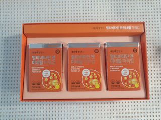 서울약사신협_내몸애발란스멀티비타민앤미네랄파워업_800mg x 90정 — 5점을 준 리뷰어가 2021년 8월 올린 사용 사진