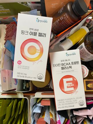 인디닥터 면역 생생 핑크 이뮨 젤리 + 타이탄 BCAA 프로틴 젤리스틱 — 5점을 준 리뷰어가 2022년 3월 올린 사용 사진