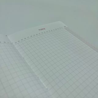 리훈 2024년 하고싶은말다이어리 만년형(위클리/데일리 중 택 1) — 5점을 준 리뷰어가 2023년 9월 올린 사용 사진