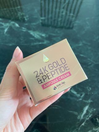 아이앤립 / EYENLIP 아이앤립 24K 골드 N 펩타이드 앰플 크림 — 4.5점을 준 리뷰어가 2021년 4월 올린 사용 사진