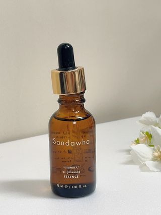 스킨큐어 산다화 비타민c 화이트닝 에센스 30ml — 5점을 준 리뷰어가 2023년 10월 올린 사용 사진