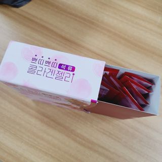 헬스업_쁘띠쁘띠석류콜라겐젤리_20g x 14포 — 5점을 준 리뷰어가 2021년 2월 올린 사용 사진