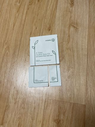 태그스킨 4스텝 주름개선 피부미백 영양 마스크팩 3개 세트(최신버전) — 5점을 준 리뷰어가 2022년 5월 올린 사용 사진